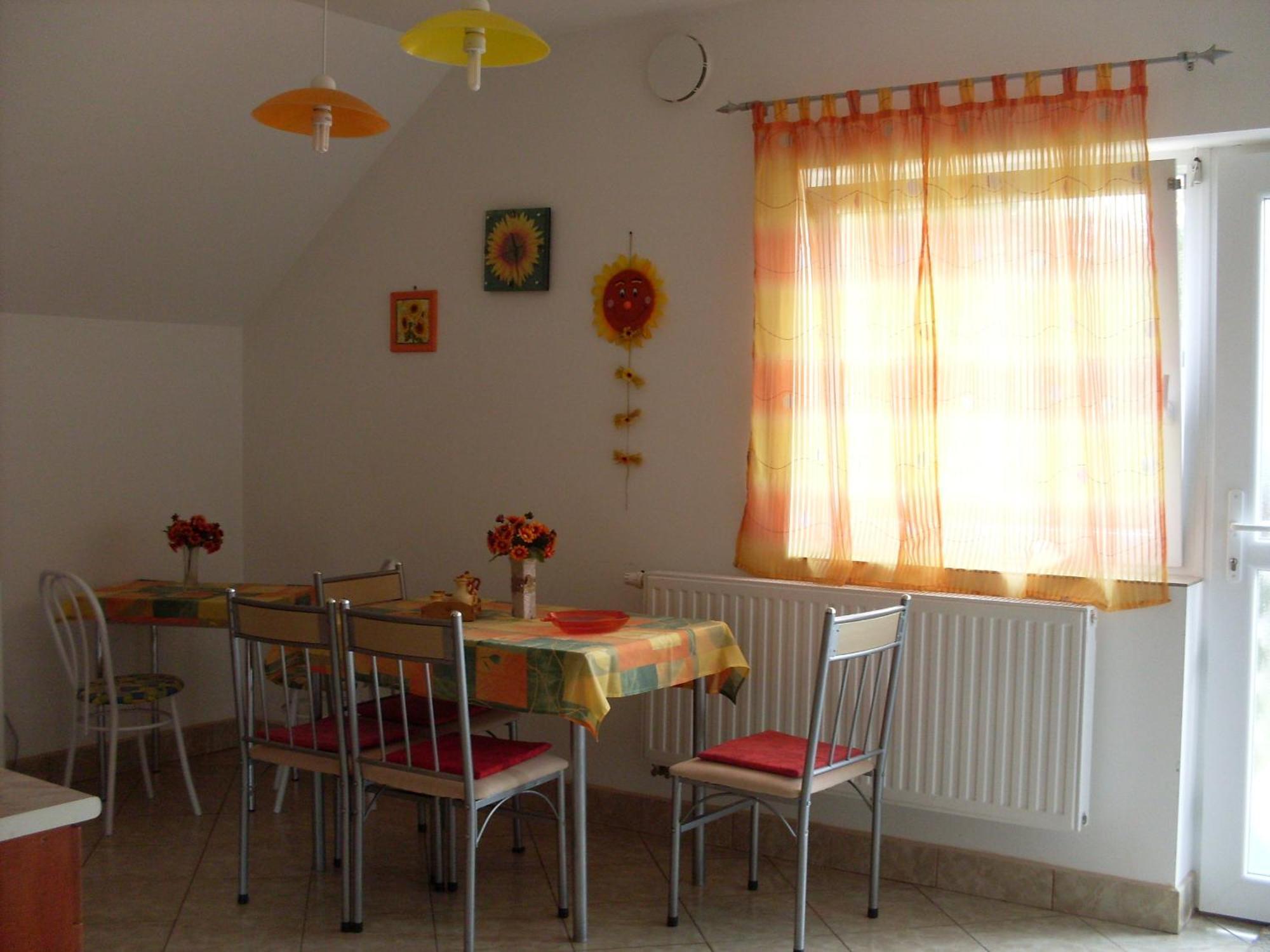 Eden Vendeghaz Hotel Miskolc Buitenkant foto
