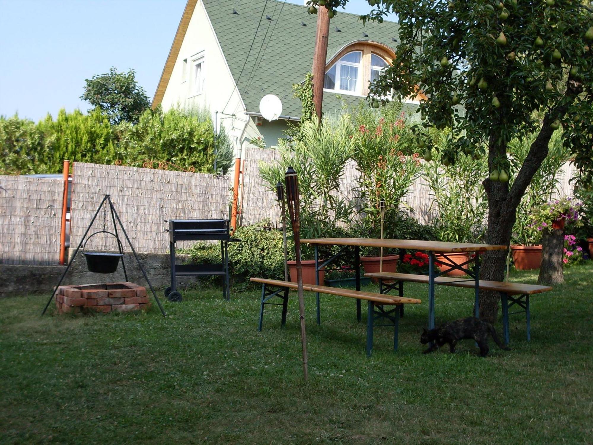 Eden Vendeghaz Hotel Miskolc Buitenkant foto