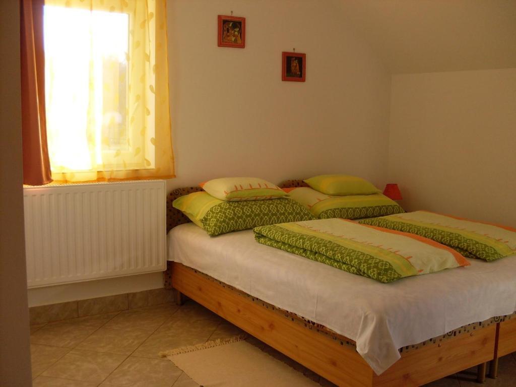 Eden Vendeghaz Hotel Miskolc Buitenkant foto