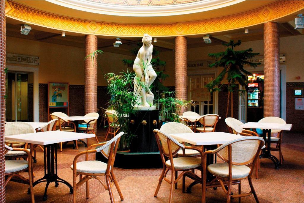 Eden Vendeghaz Hotel Miskolc Buitenkant foto