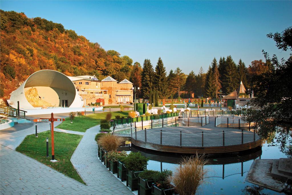 Eden Vendeghaz Hotel Miskolc Buitenkant foto