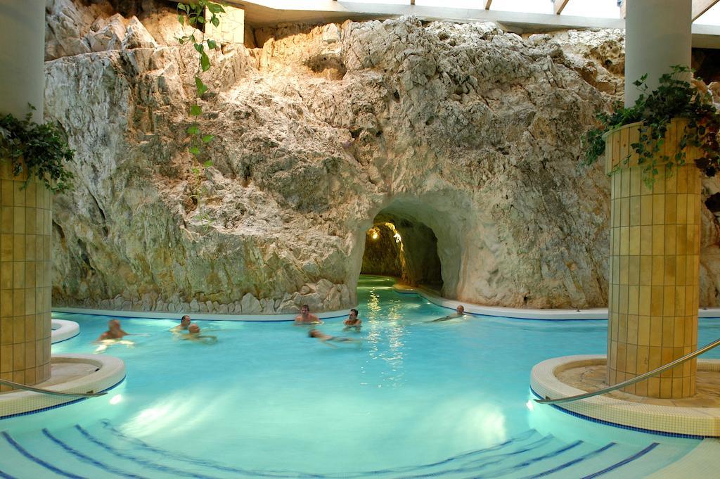 Eden Vendeghaz Hotel Miskolc Buitenkant foto