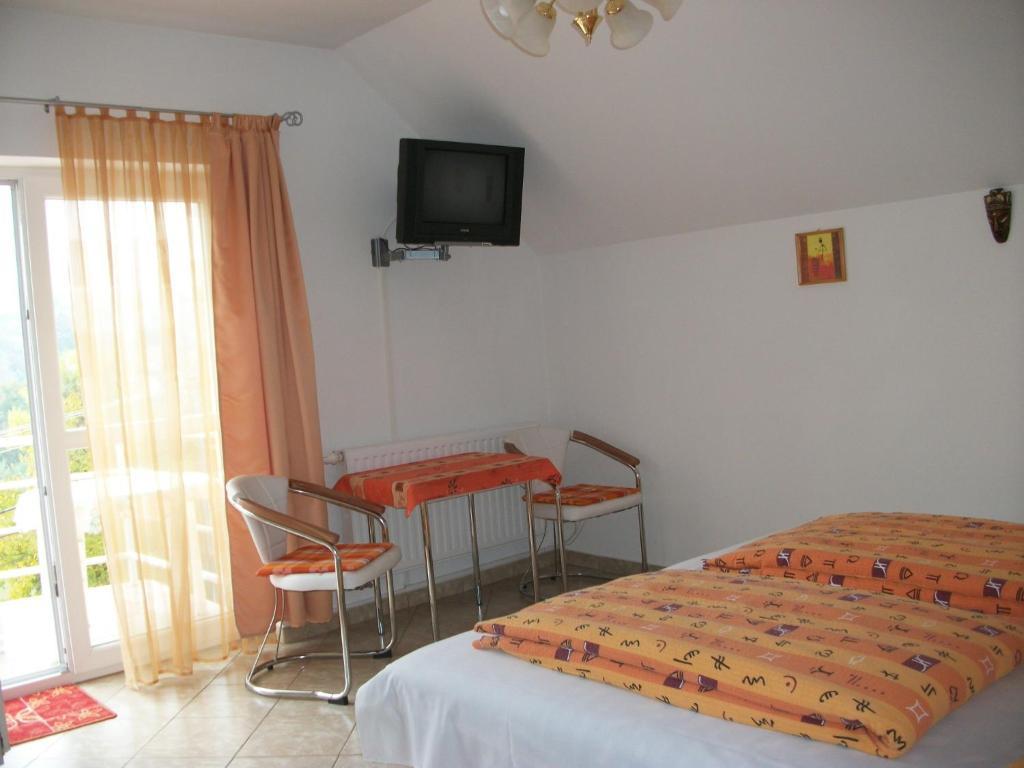 Eden Vendeghaz Hotel Miskolc Buitenkant foto