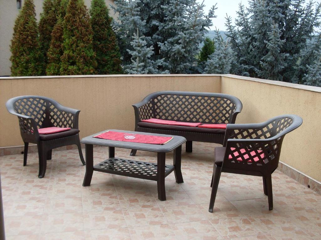 Eden Vendeghaz Hotel Miskolc Buitenkant foto