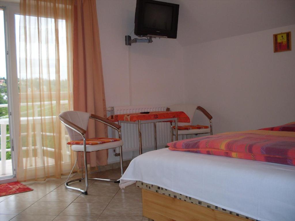 Eden Vendeghaz Hotel Miskolc Buitenkant foto