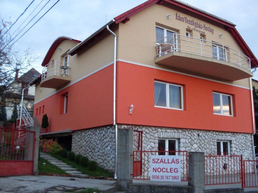 Eden Vendeghaz Hotel Miskolc Buitenkant foto